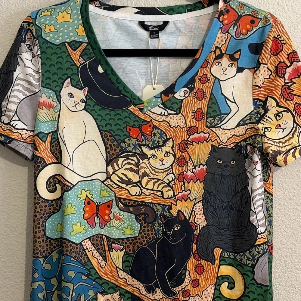Shall We Cats on Tree Multicolor Print V-Neck Short Sleeve Kitty Lovers